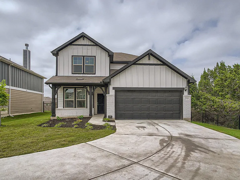 5301 Hallowell Ct — Photo 1