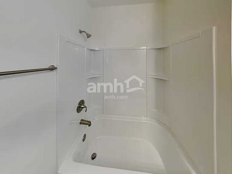 5828 Zurich Rd — Photo 20