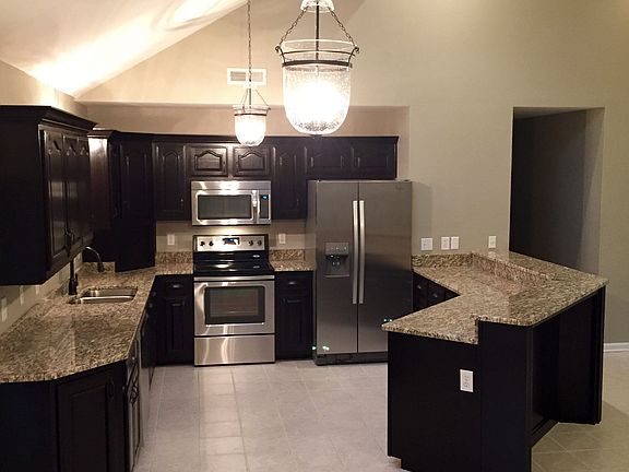Updated Kitchen w/Granite
