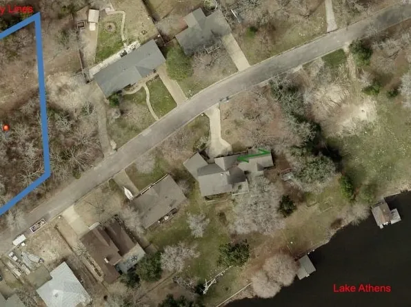 9 Bayshore Dr, Athens, TX 75752