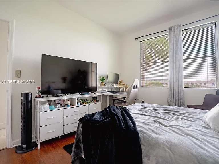 17600 NW 73rd Ave #2016 — Photo 15