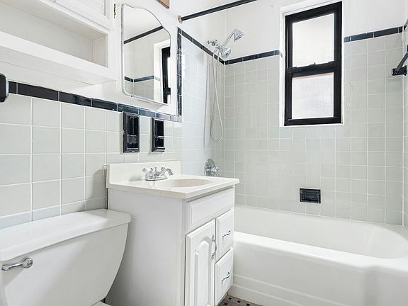 4th image of 740 E 232nd St APT 6H