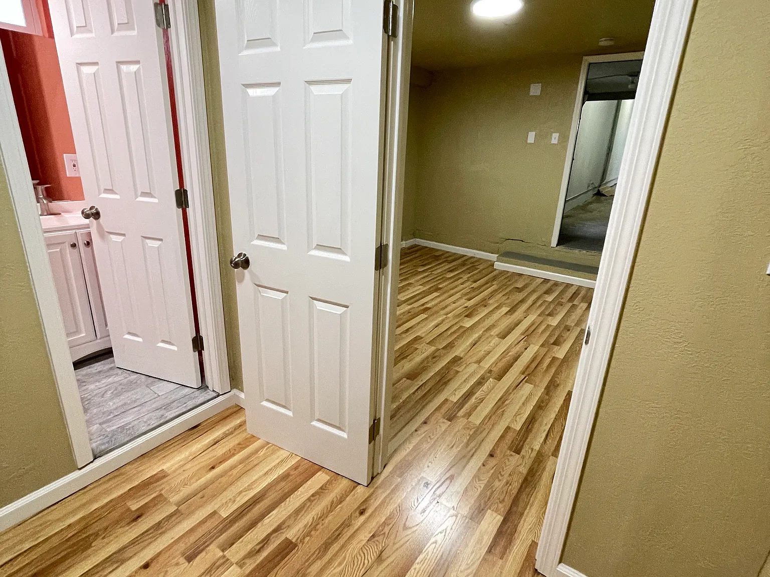 1 bed, 450 sqft, $2,000 — Photo 3
