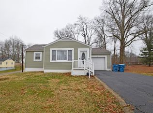 4 McArthur Dr, Amelia, OH 45102