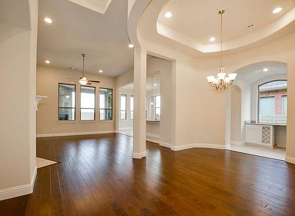 3rd image of 108 Birdcall Ln