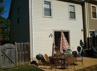 2822 Schoolhouse Cir, Silver Spring, MD 20902