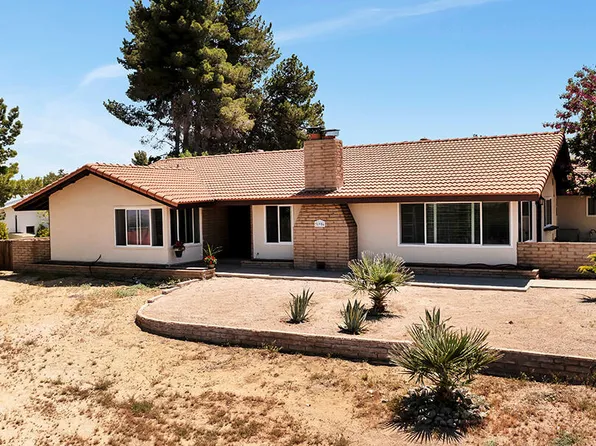 31954 Saint Anne Dr, Llano, CA 93544