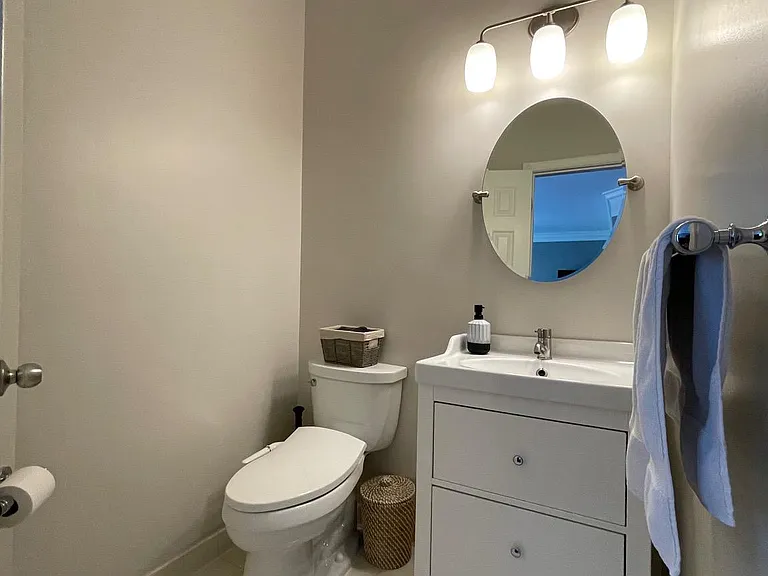102 Lounsbury Pl — Photo 20