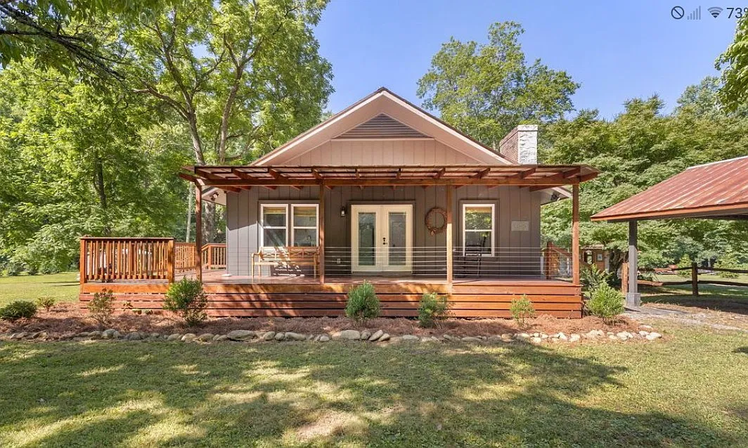 2 bed, $3,900 — Photo 1