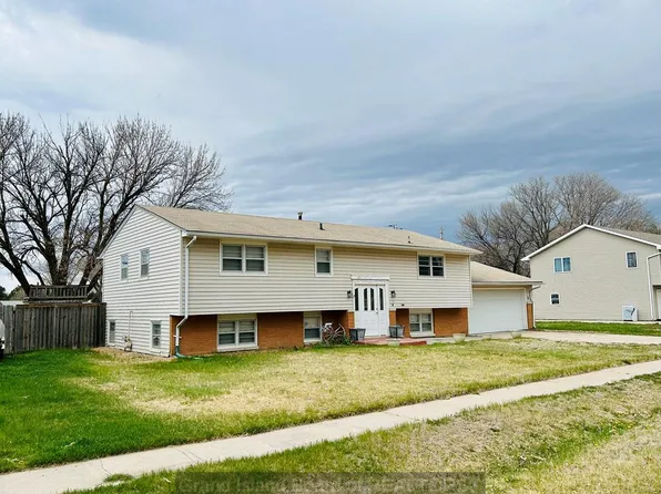 118 Villa Mar Dee Ave, Grand Island, NE 68801