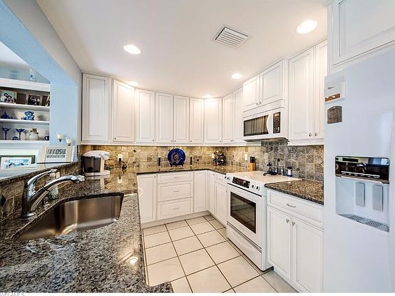 5th image of 223 Wildwood Ln