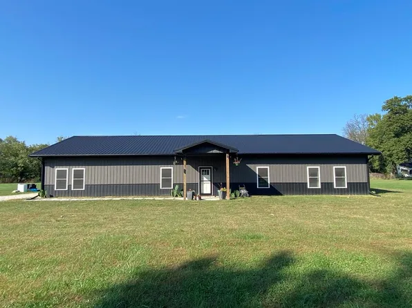 104 Cramer Ave, Shelbina, MO 63468