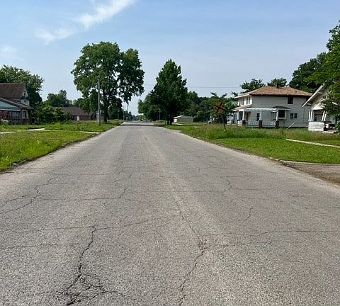 5th image of 813 N Okmulgee Ave