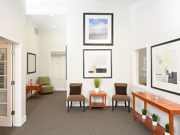 5th image of 600 Rainbow Dr APT 221