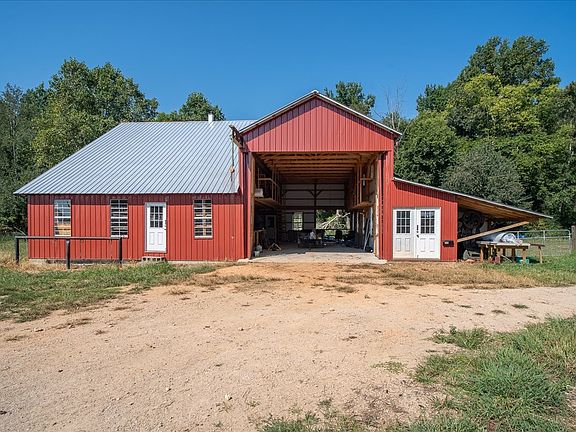 4th image of 115 Denson Rd