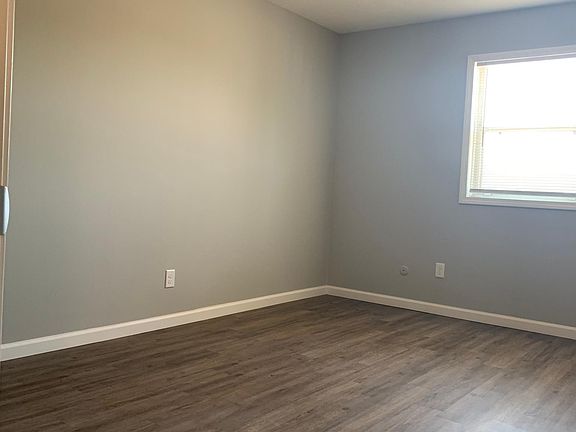 2nd image of 1514 W Tiffany Dr APT 6B