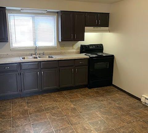 3rd image of 923 Gettysburg Dr #3