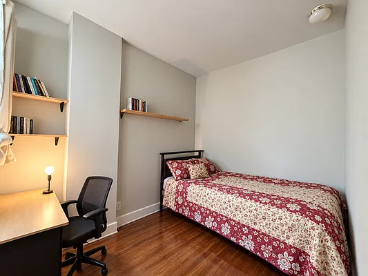 Bedroom, photo 4