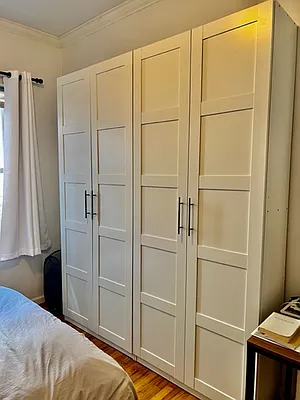 Rented by Bank Neary | media 6