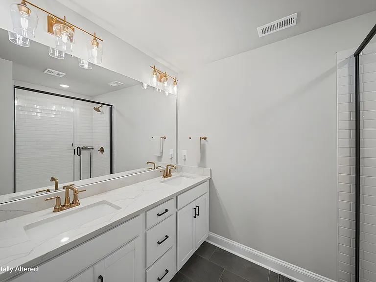 10037 Mamillion Dr — Photo 16