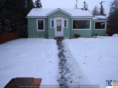 2305 McKinley Ave, Anchorage, AK, 99517