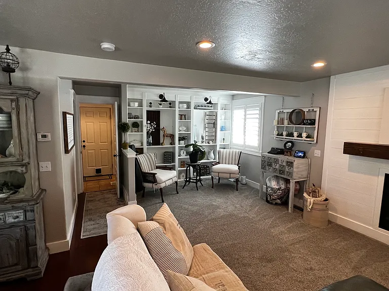 76 E Fairway Dr — Photo 6