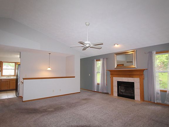 3rd image of 6811 Hedgewood Rd