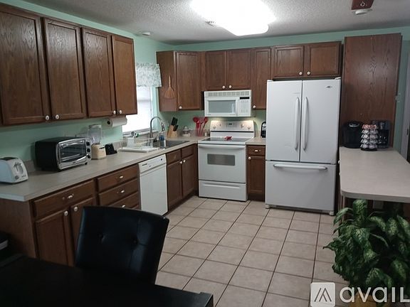 3rd image of 5405 Griffin View Dr #1