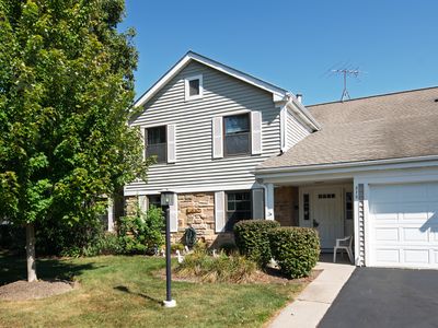 373 Southbury Ct APT D1, Schaumburg, IL, 60193