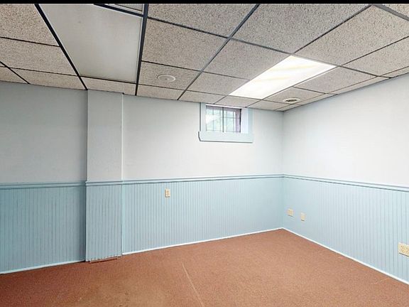3rd image of 318 W 29th St #1