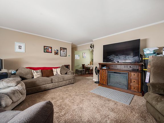 3rd image of 4308 S Eaton Ave