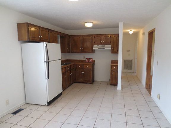 4th image of 1598 Cleveland Ave