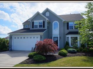 6964 Lakeside Dr, Niagara Falls, NY 14304