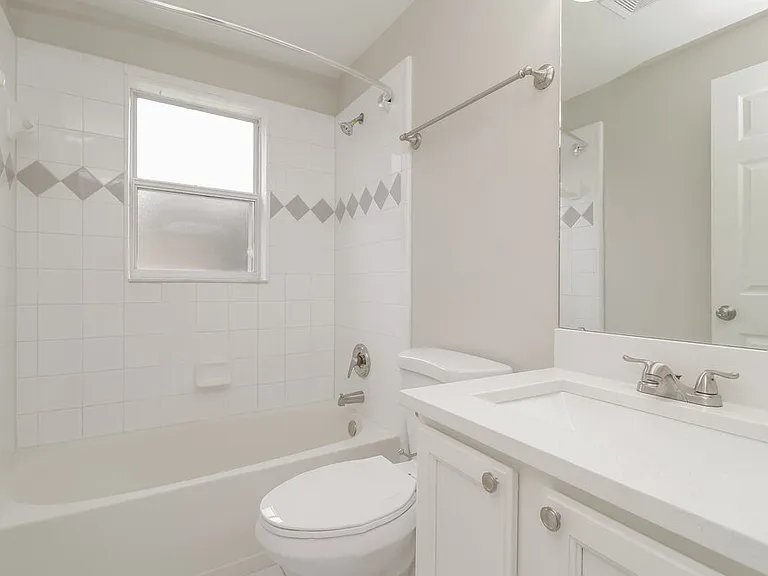 131 Harwood Cir — Photo 15