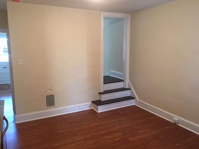 947 Sargent Ave — Photo 13