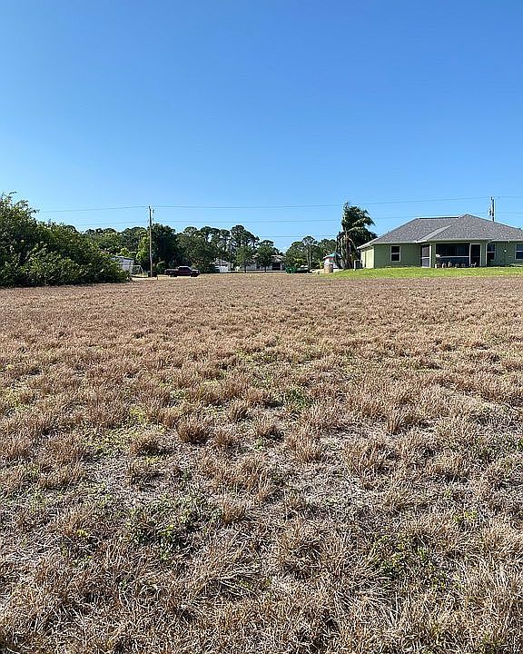 1st image of 1028 NE 36th Ln