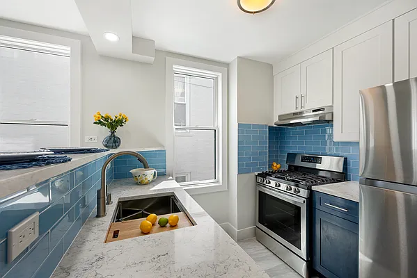 Sold by Compass | media 1