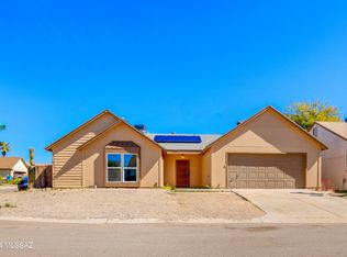 8670 N Newhill Ave, Tucson, AZ 85742