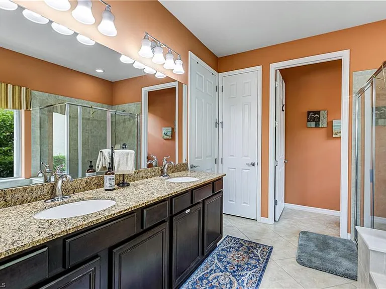 8650 Palermo Ct — Photo 12