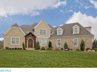 501 Woodland Ct, West Jefferson, OH 43162