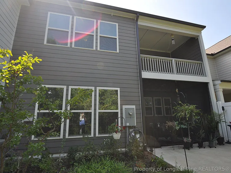 1004 Pyrenees Way — Photo 46