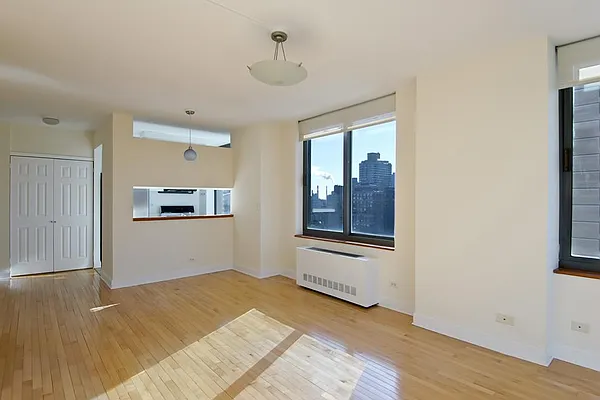 Rented by Corcoran | media 21