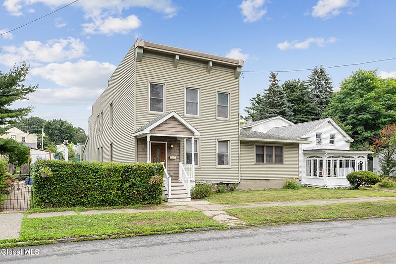 3rd image of 29 Washington Avenue