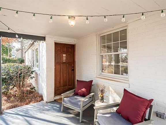 3rd image of 153 McClean St