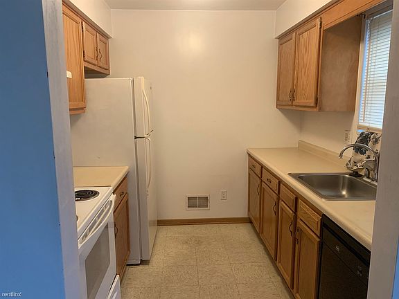 5th image of 606 White Valley Dr
