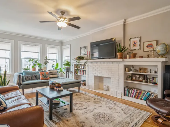 3216 W Cortez St #2, Chicago, IL 60651