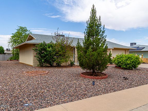 2nd image of 17802 N LINDGREN Avenue