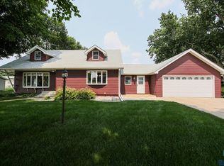 504 E 3rd St, Colton, SD 57018