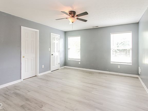3rd image of 1079 Spring Meadow Ct