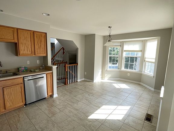 3rd image of 7835 Red Hawk Ct